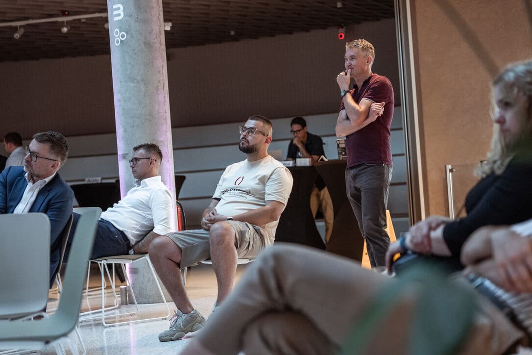 David Marin in the audience at the Gluon Conference